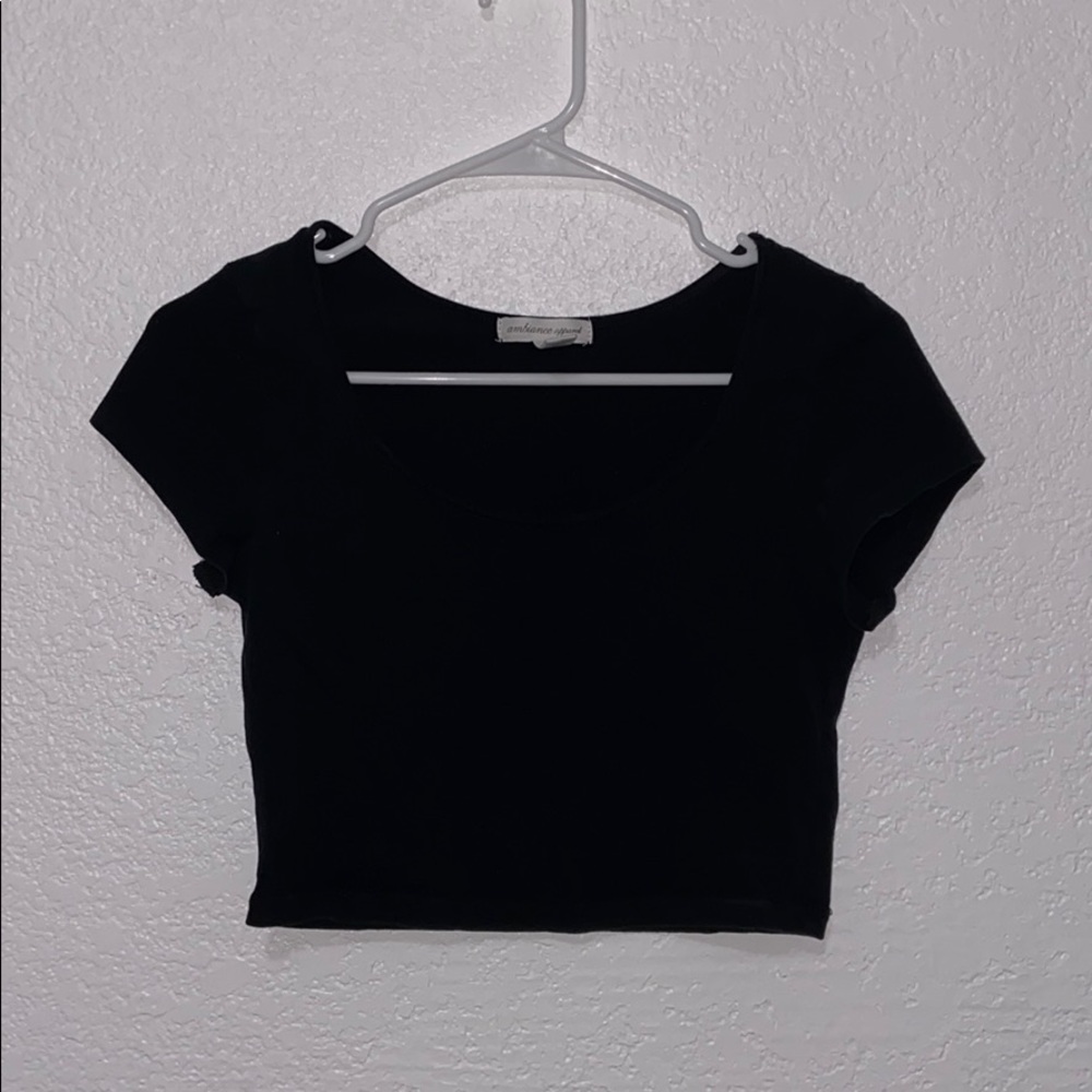 Simple black crop top!